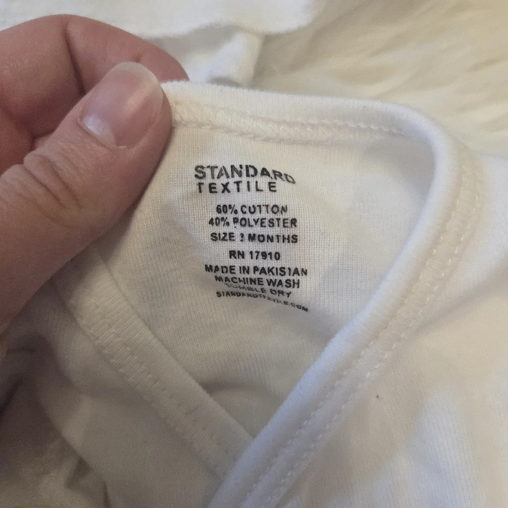 Baby Clothes TWINS Lot - Picture 15 of 16
